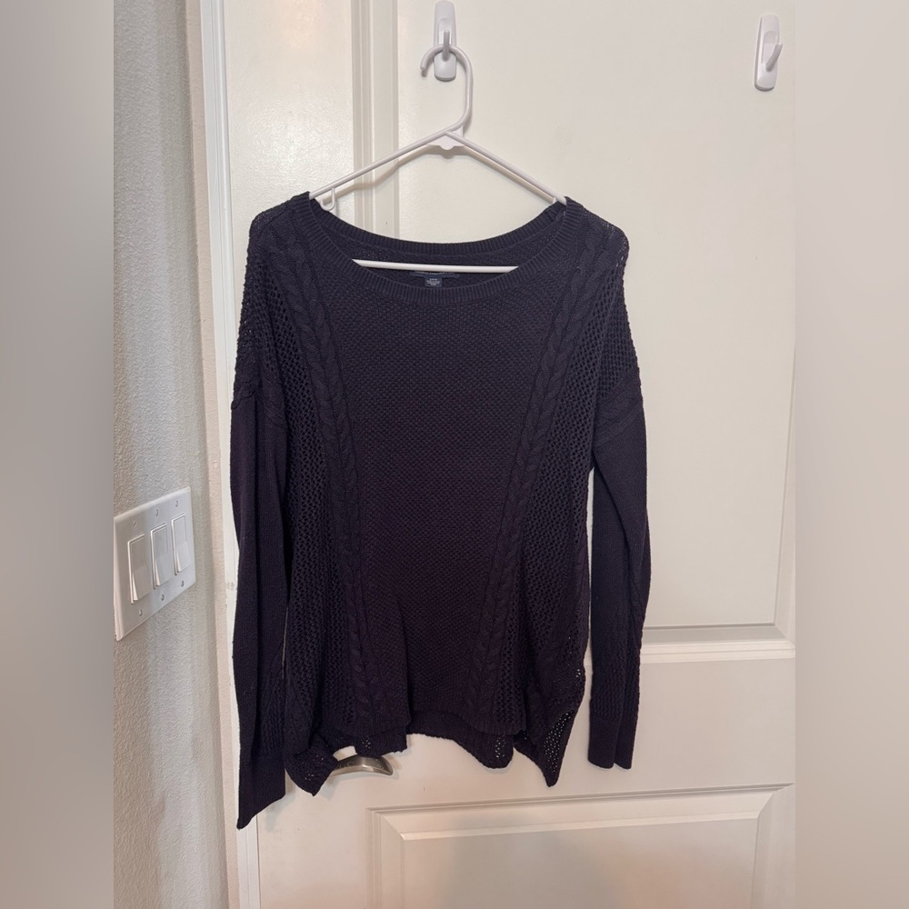 American Eagle Women’s Sweater